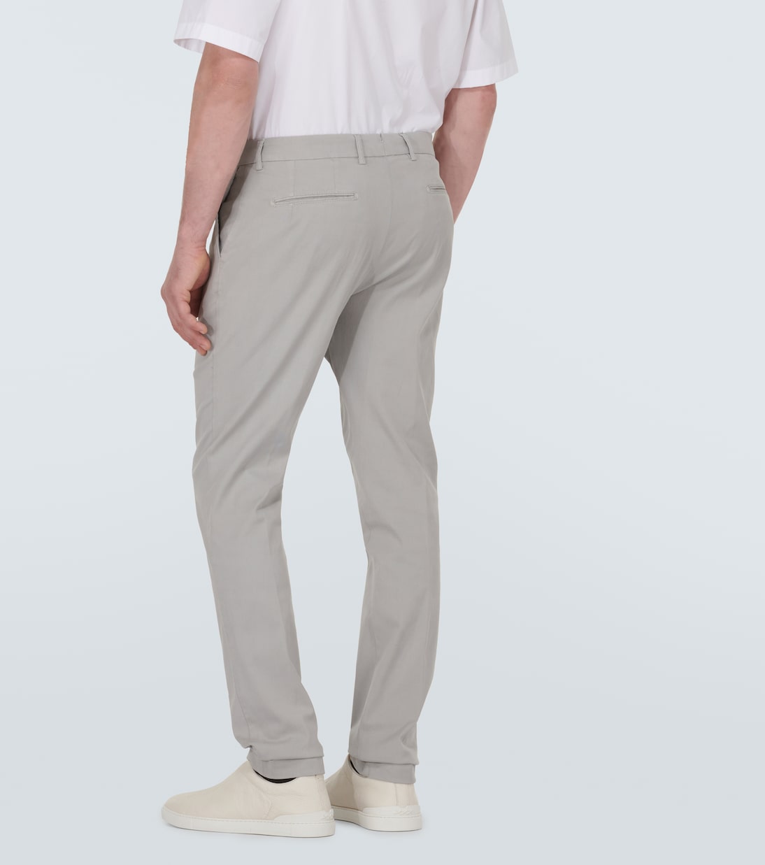 Pantalones chinos slim de tiro medio | Thom Sweeney