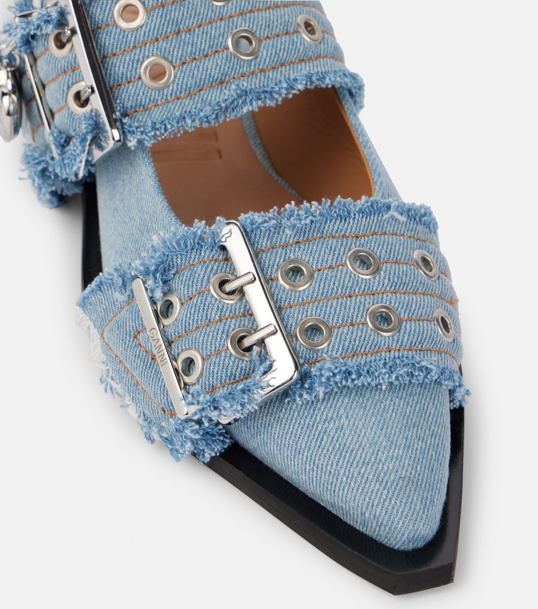 Scarpe ballerina in denim con fibbia elegante GANNI per uno stile giovane e fresco