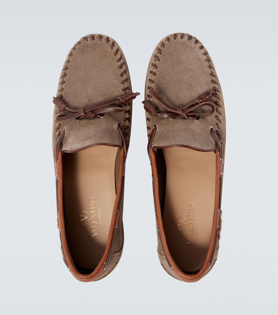 Chaussures bateau Palm Avenue en daim | Valentino Garavani