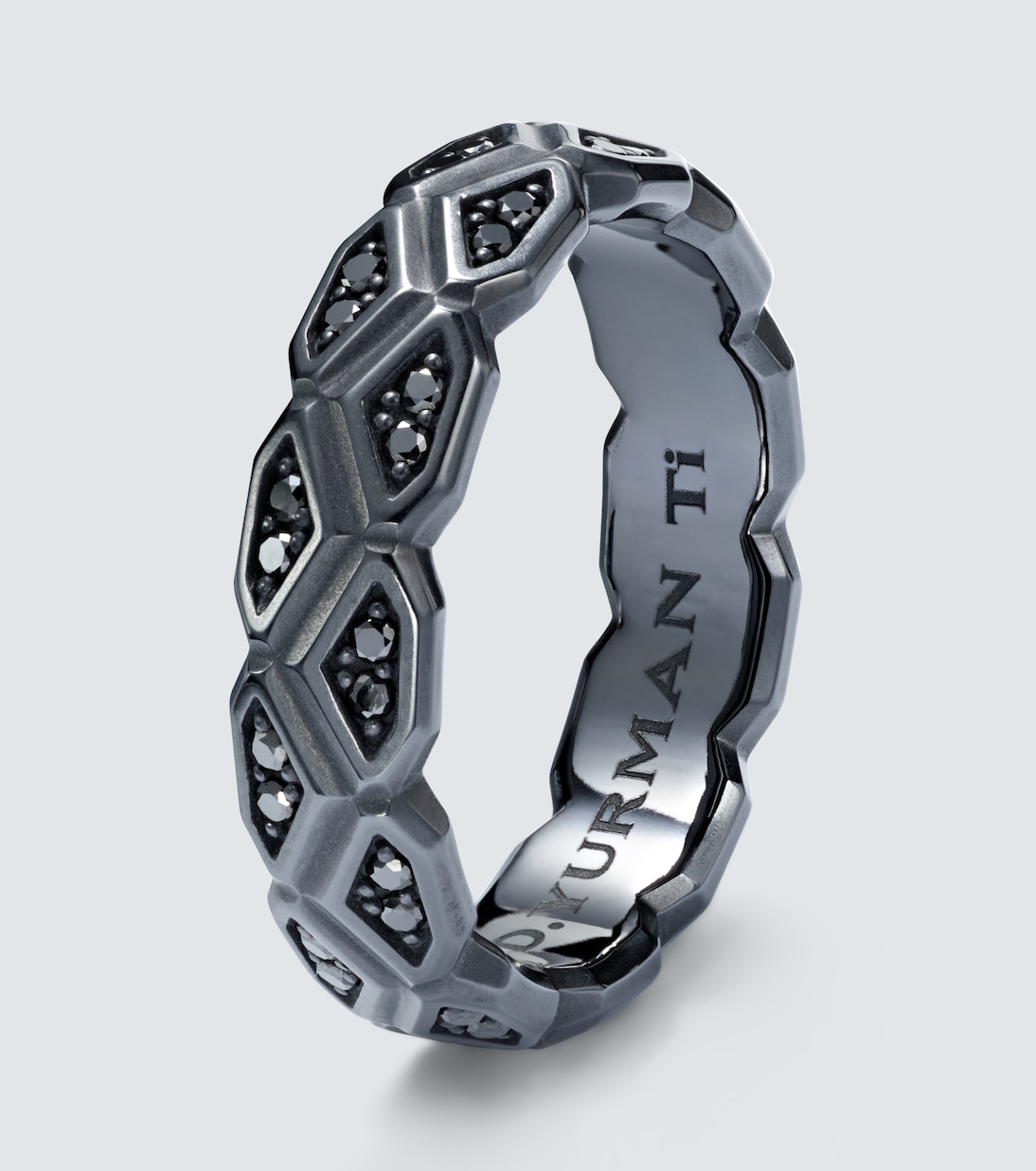 Ring Hex aus Titan mit Diamanten | David Yurman