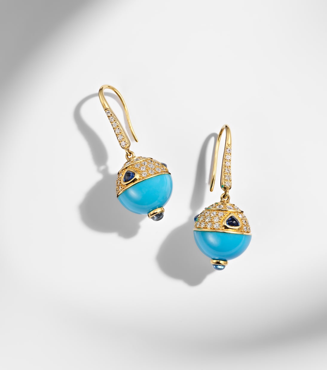 18kt gold (750/1000) earrings with turquoise, sapphire, and diamonds | Marina B
