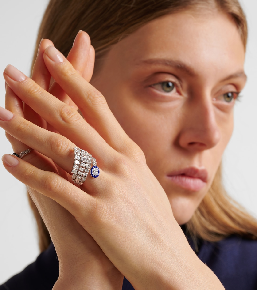 Anello in oro bianco 18kt con diamanti | Kamyen