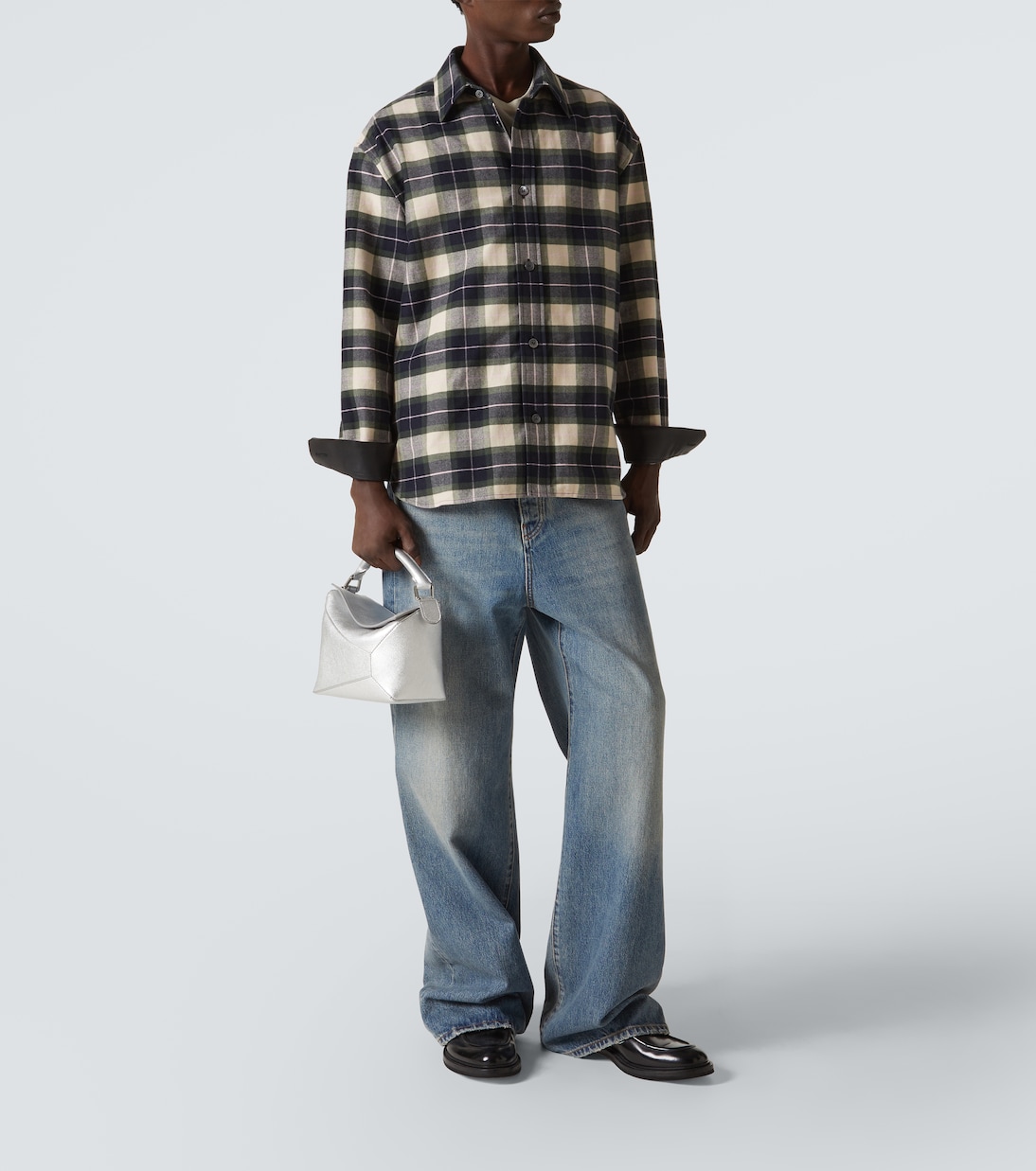 Tote Puzzle Edge Small aus Metallic-Leder | Loewe