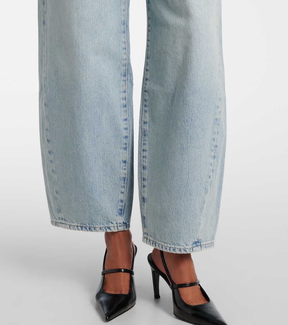 Twisted Bonnie mid-rise barrel jeans | 7 For All Mankind