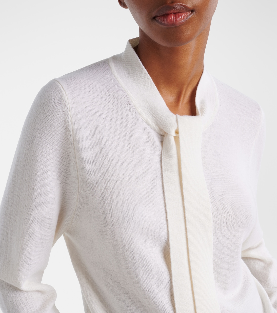 Tie-neck wool and cashmere sweater | Jardin des Orangers