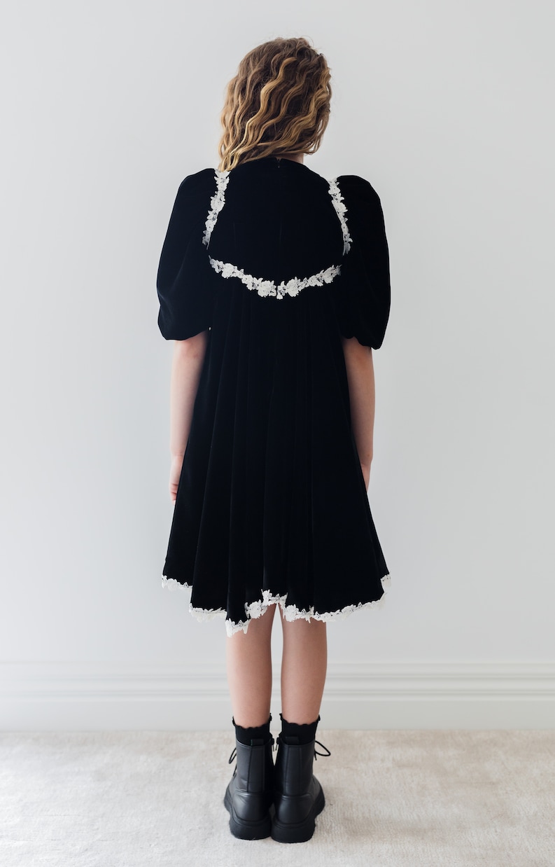 Abito in velluto con pizzo | Petite Amalie  
