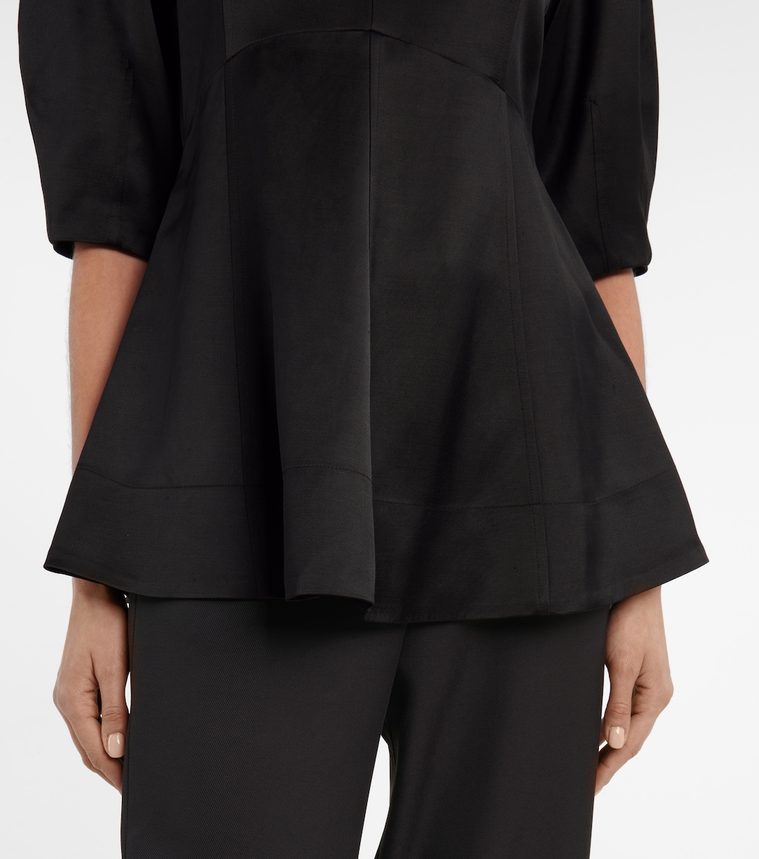 Top aus Satin | Toteme