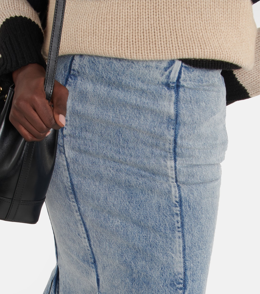 Falda midi Levine en denim con costuras | Khaite