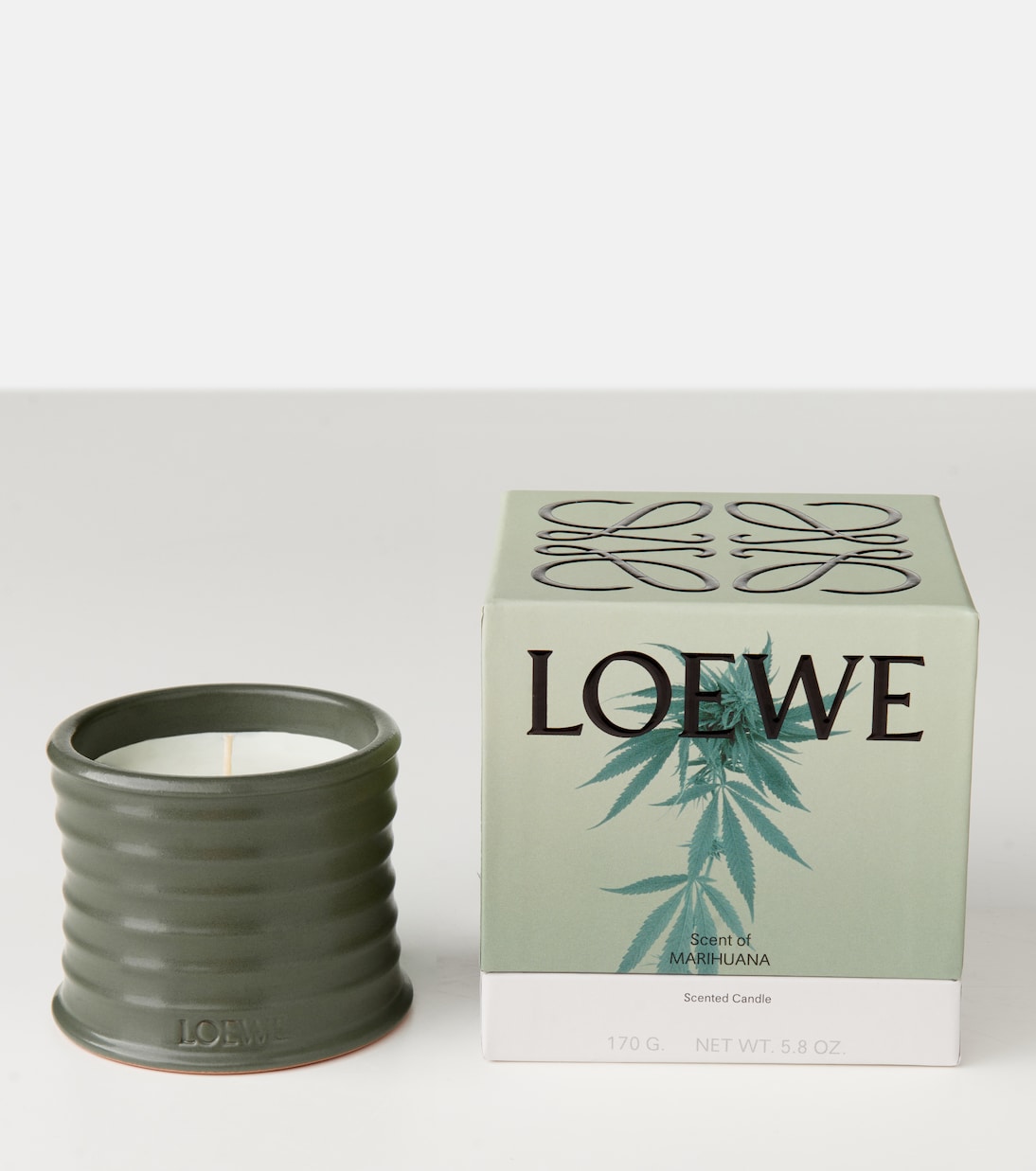 Marihuana Small scented candle | Loewe Home Scents