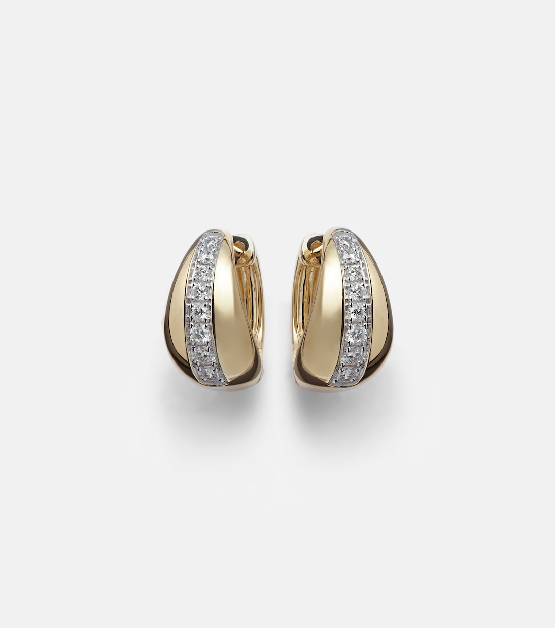 Orecchini a cerchio in oro 10kt con pistacchio e diamanti di STONE AND STRAND, design giovane e chic