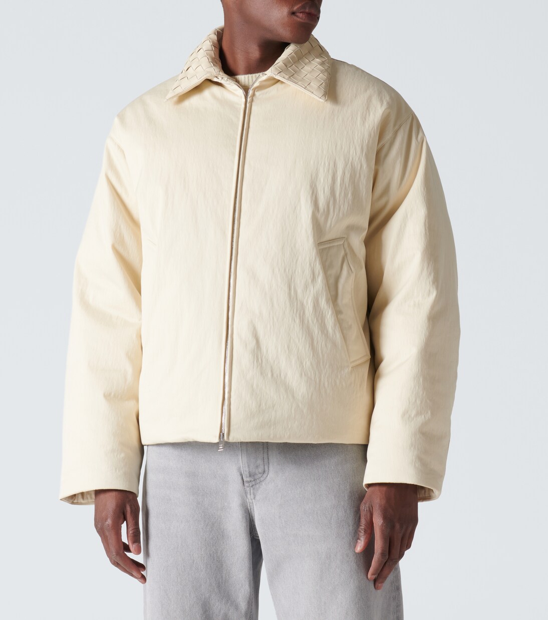 Daunenjacke Intrecciato aus Twill mit Leder | Bottega Veneta