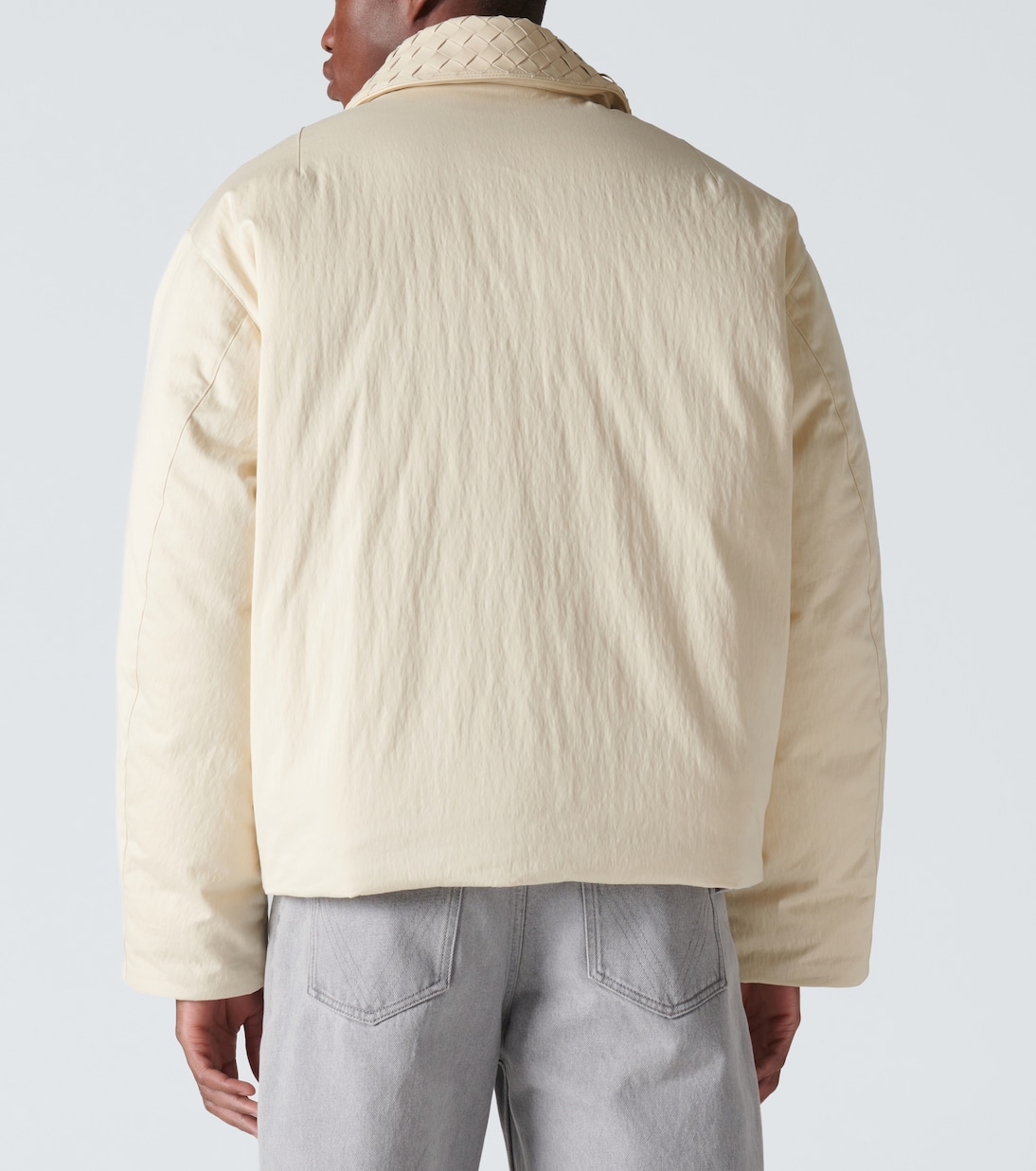Daunenjacke Intrecciato aus Twill mit Leder | Bottega Veneta