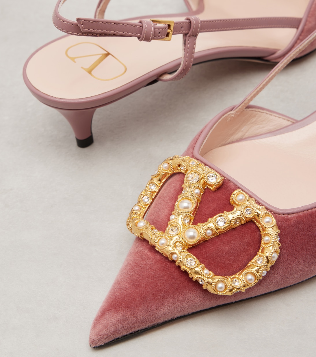 VLogo 40 velvet slingback pumps | Valentino Garavani