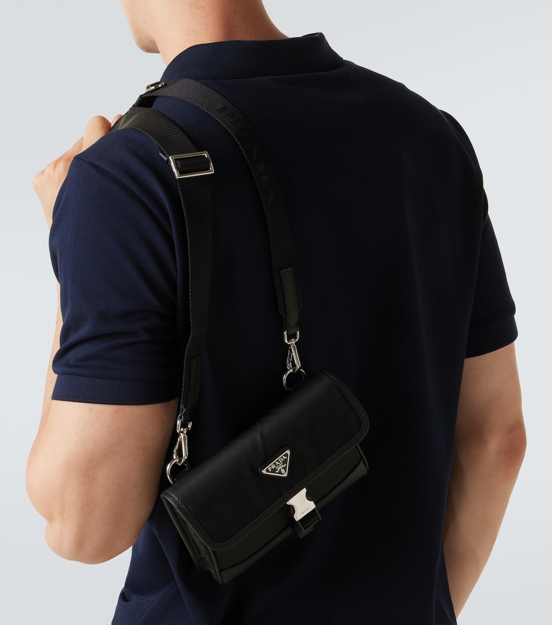 Schultertasche aus Re-Nylon mit Leder | Prada