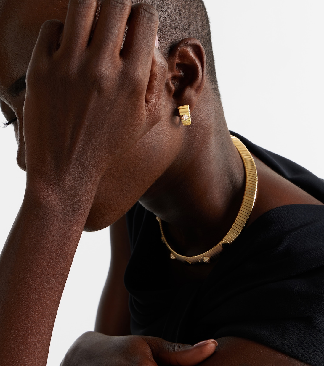 Bvlgari Tubogas 18kt gold earrings with diamonds | Bvlgari