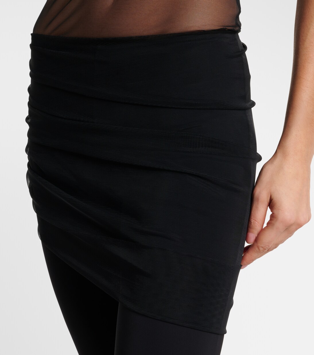 طماق بتقليم من التول كروب | Nensi Dojaka