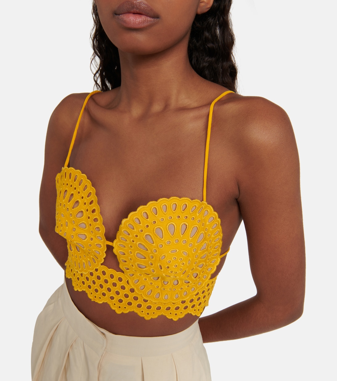 Top raccourci à broderies anglaises | Stella McCartney