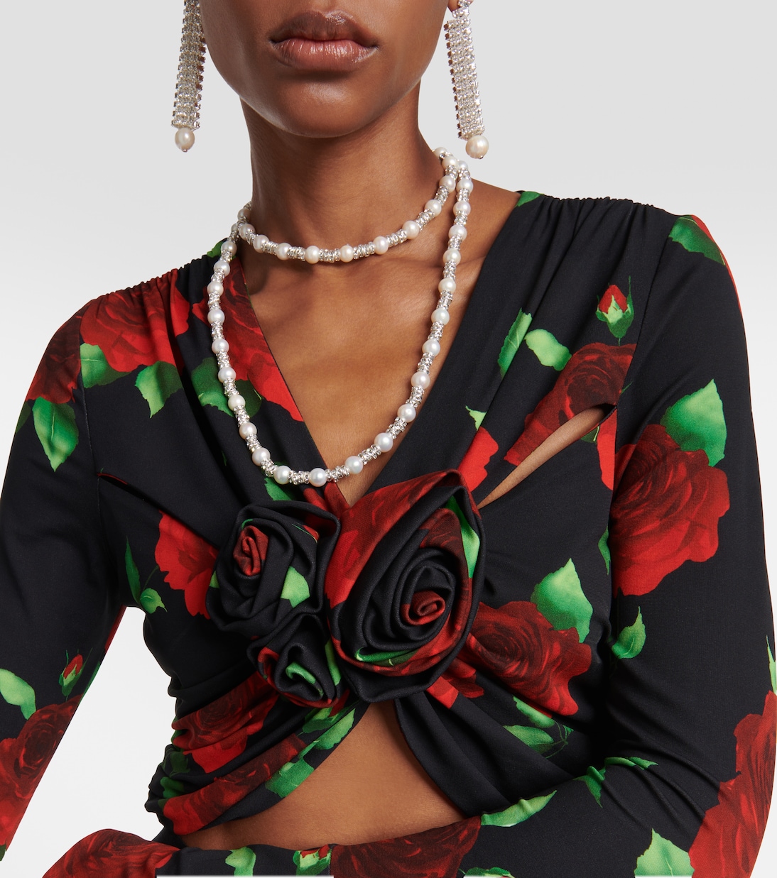 Embellished necklace with rose quartz | Magda Butrym