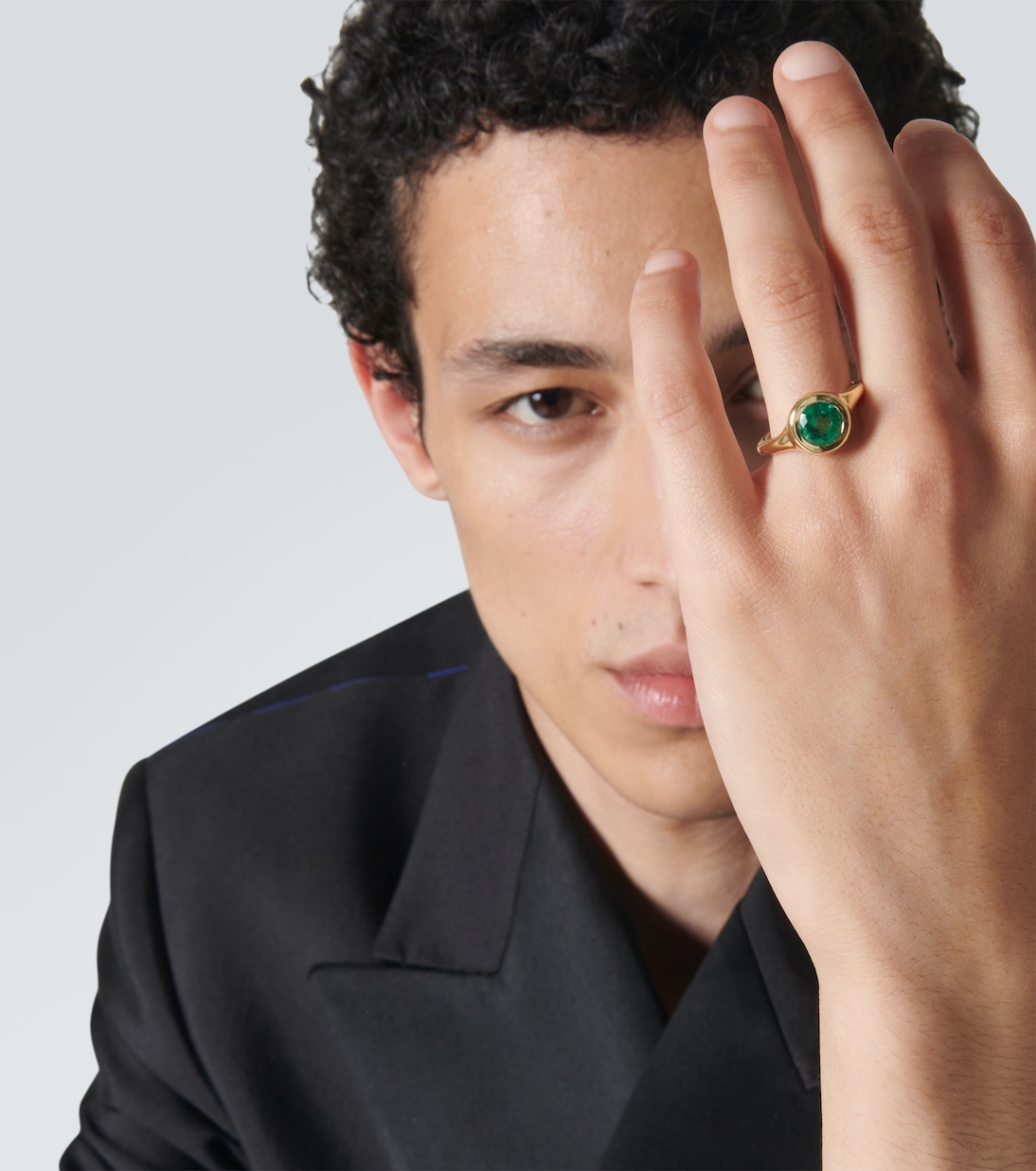 Lenny 18kt gold ring with emerald | Octavia Elizabeth