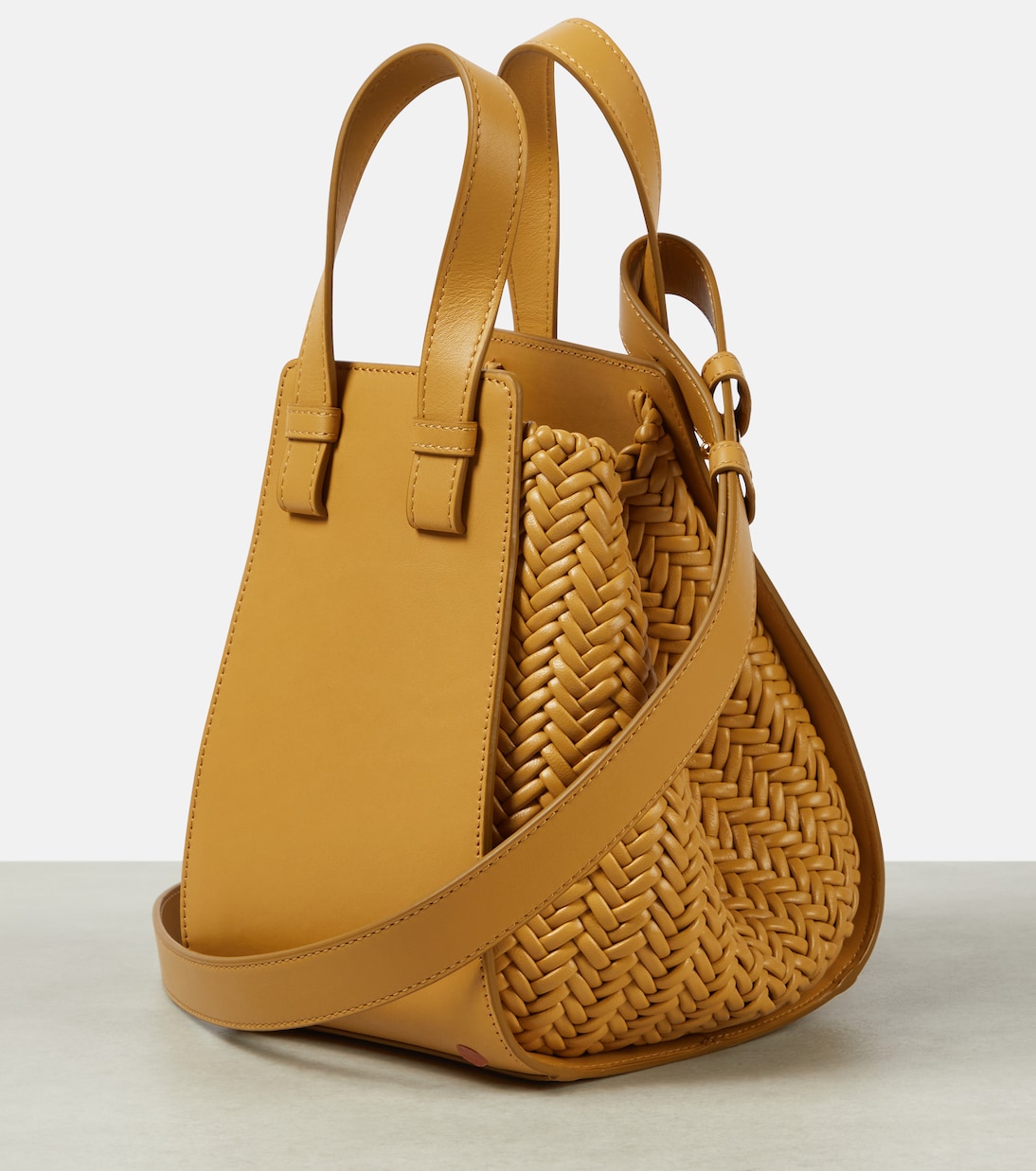 Hammock Compact leather tote bag | Loewe