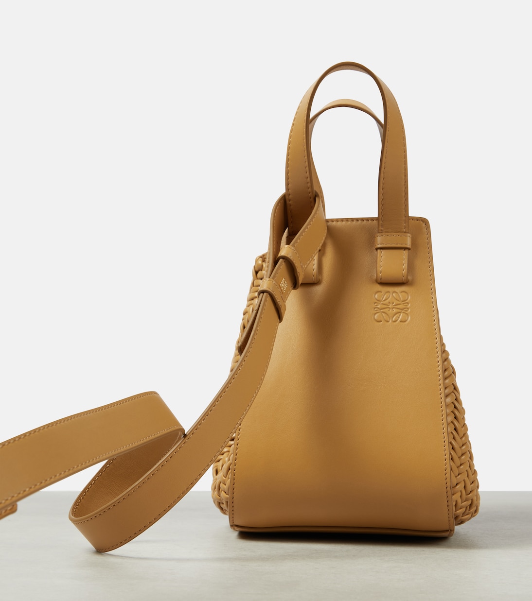 Hammock Compact leather tote bag | Loewe