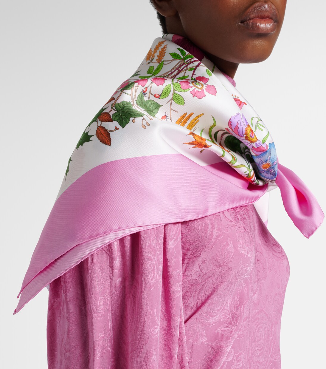 Floral silk twill scarf | Gucci