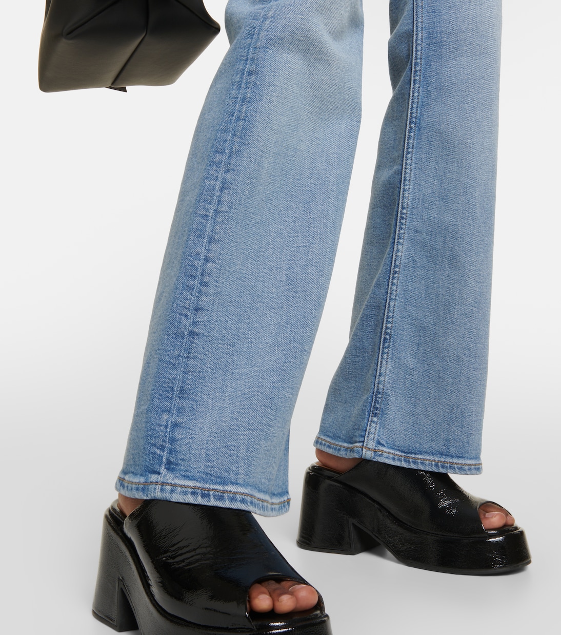 Jeans flared de tiro medio | Ganni
