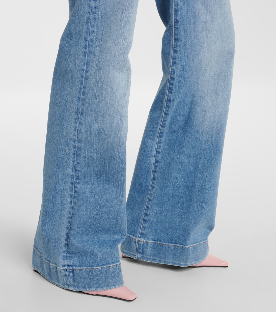 High-Rise Flared Jeans Modern Dojo | 7 For All Mankind