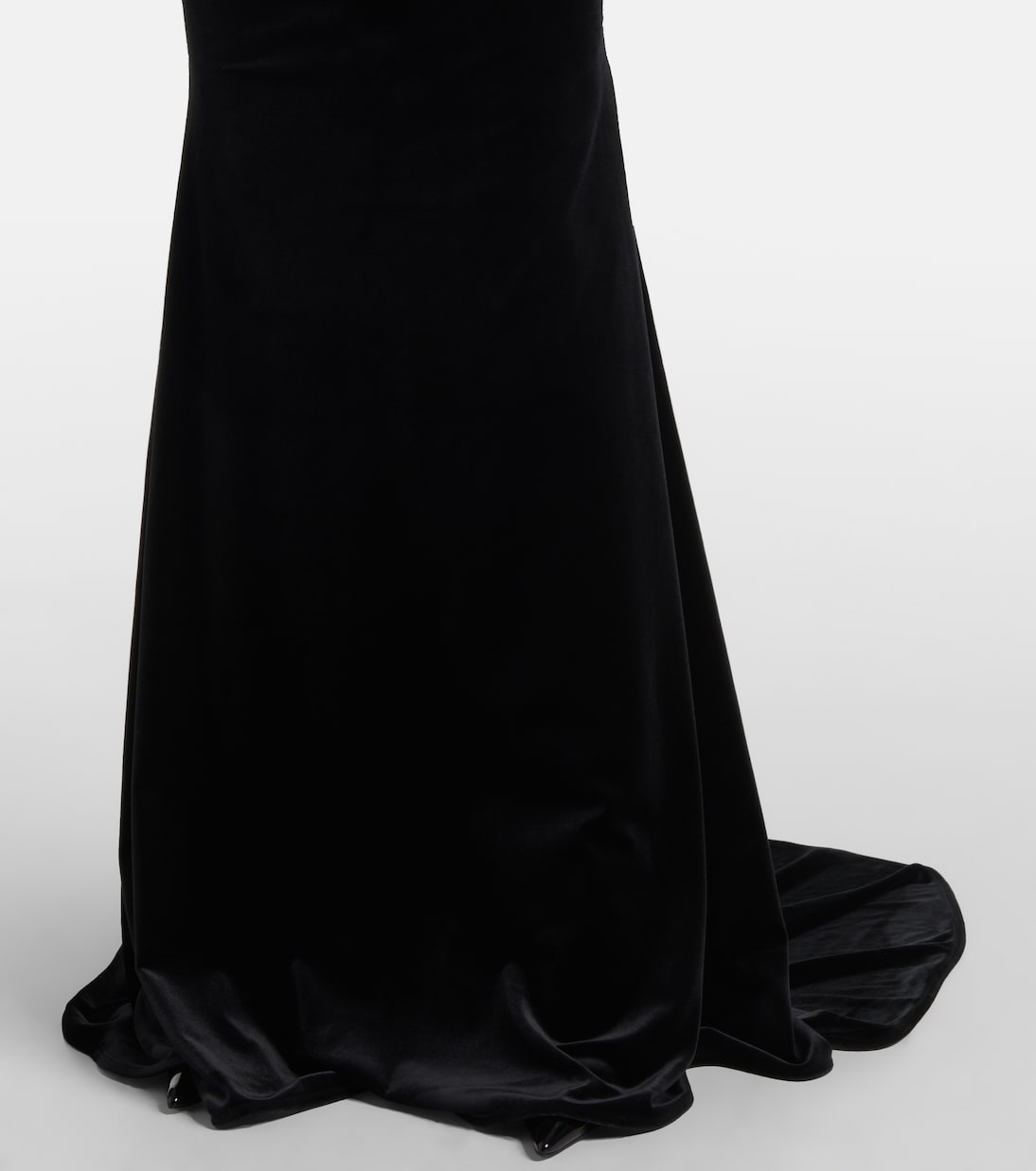 Open-back velvet gown | Alex Perry