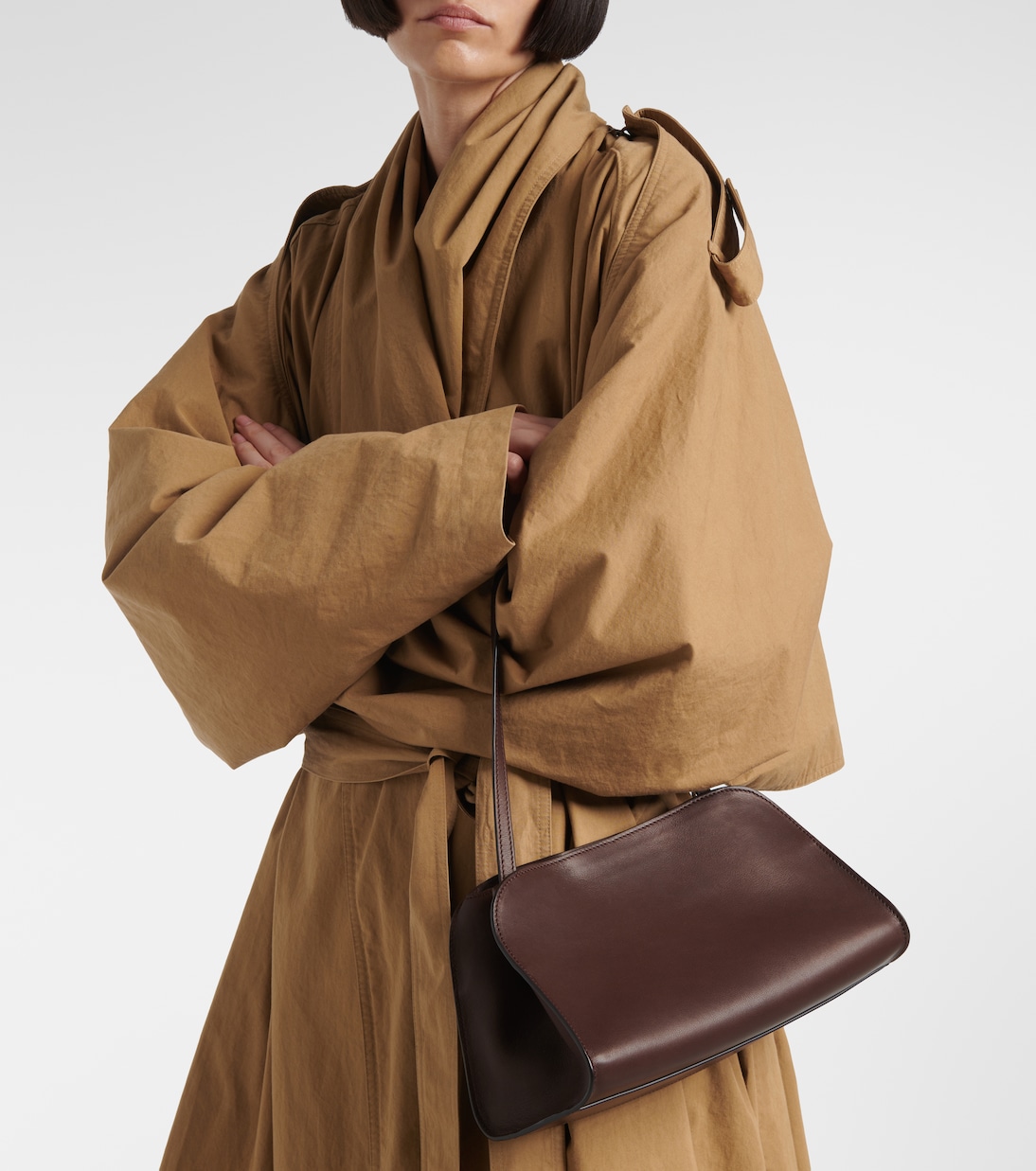 Clutch Peggy in pelle | The Row