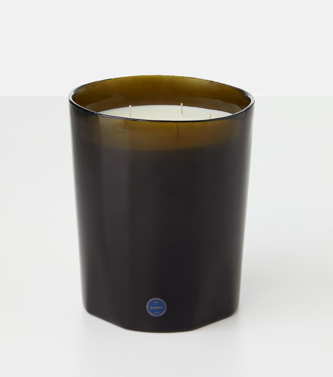 Joséphine Grande scented candle  | Trudon