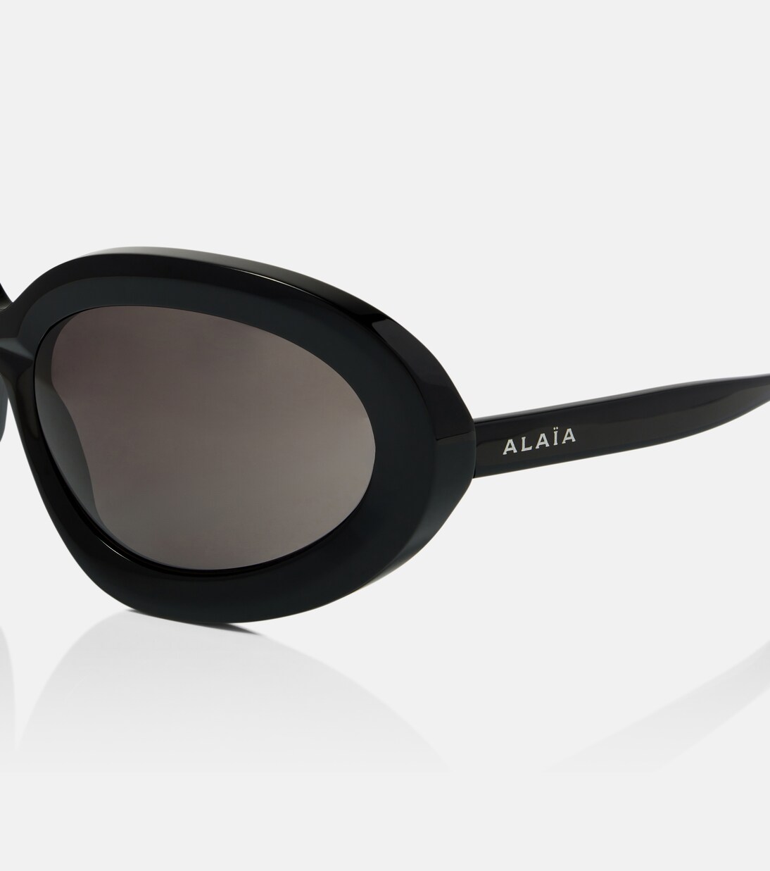 Logo oversized sunglasses | Alaïa