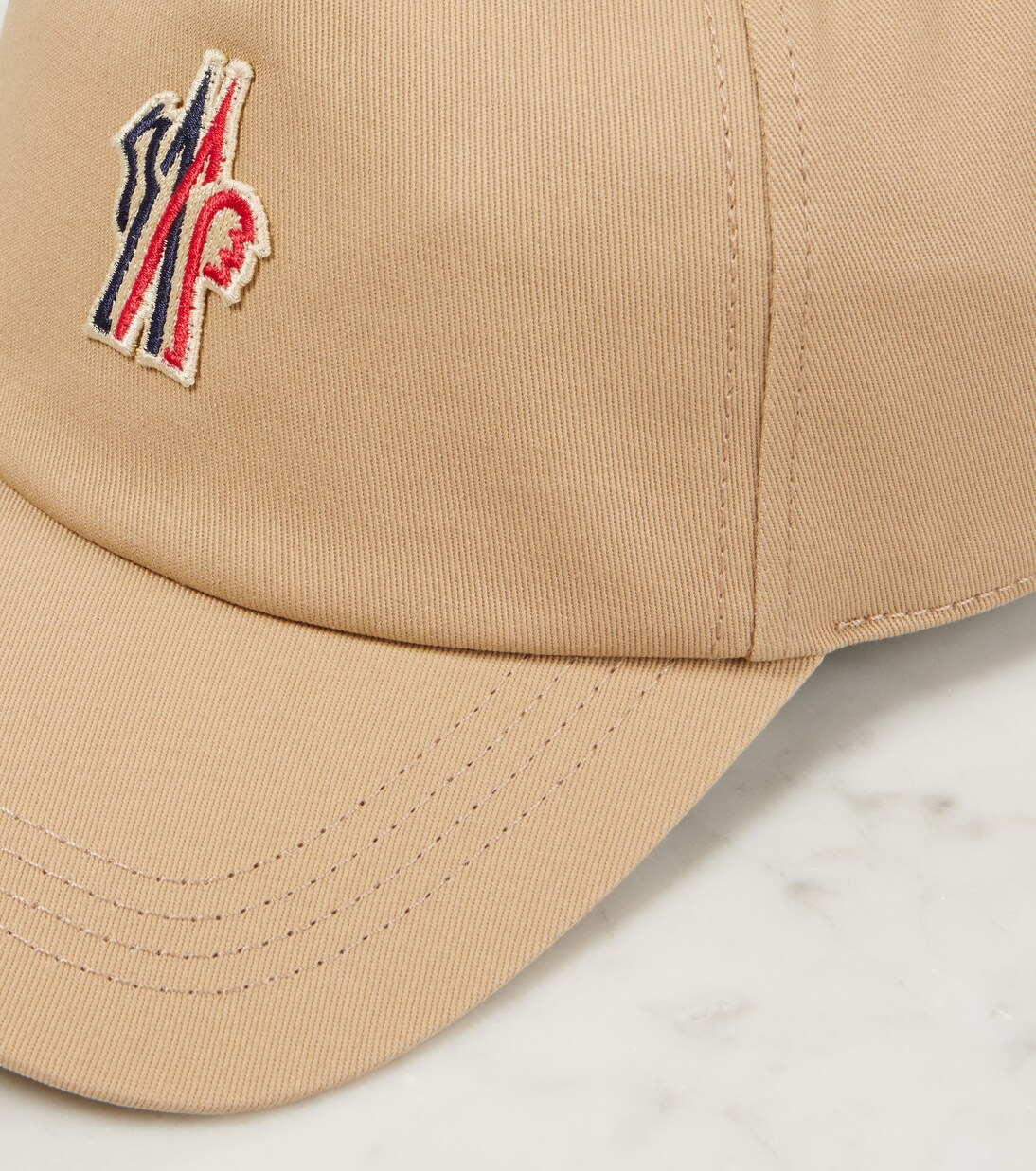 Cappellino sportivo in gabardine di cotone con logo MONCLER, stile giovanile e trendy