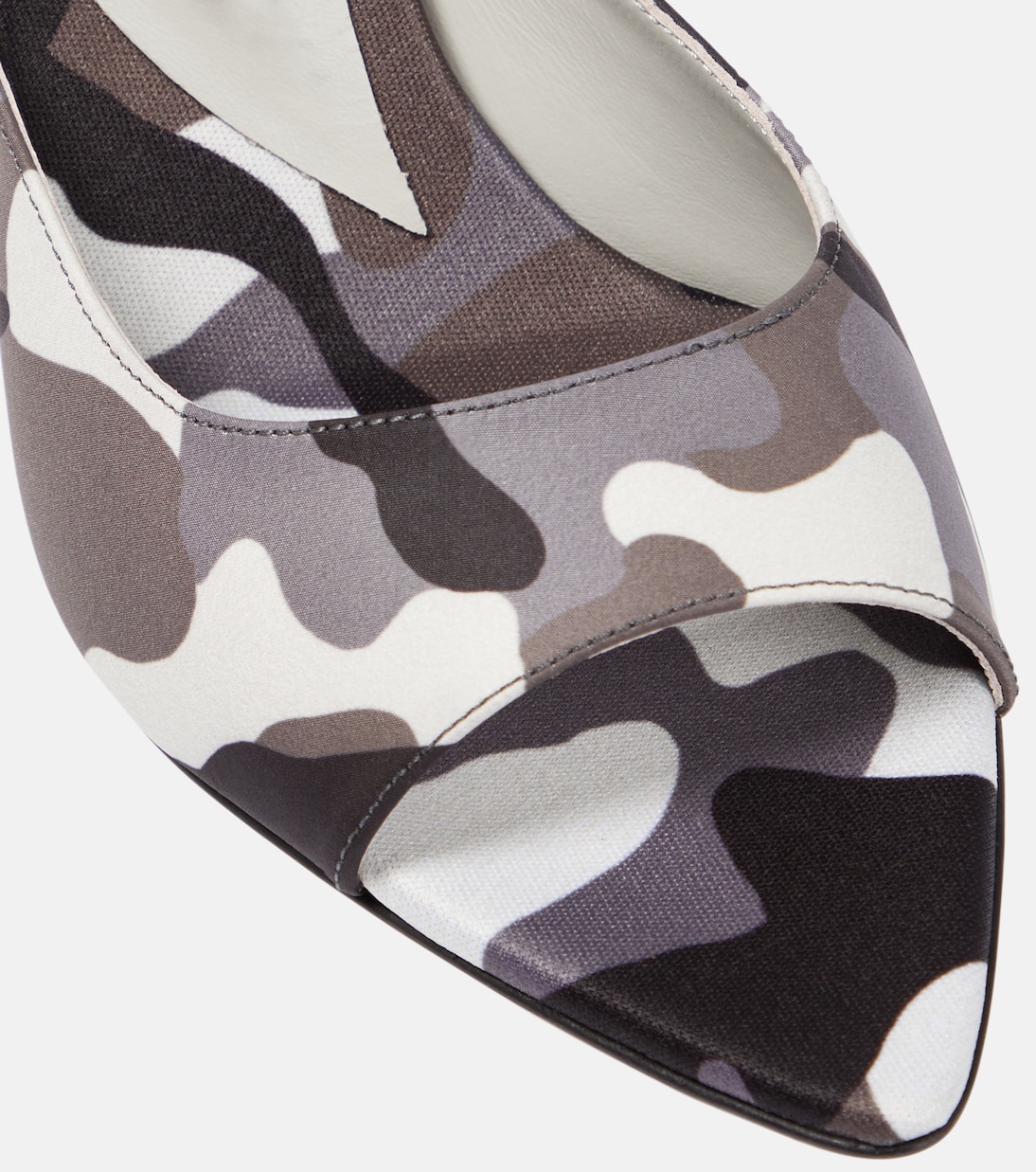 Perni 04 Uni camouflage mules | Gia Borghini
