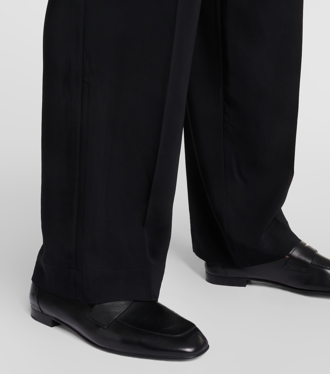 Pleated high-rise wide-leg pants | CO