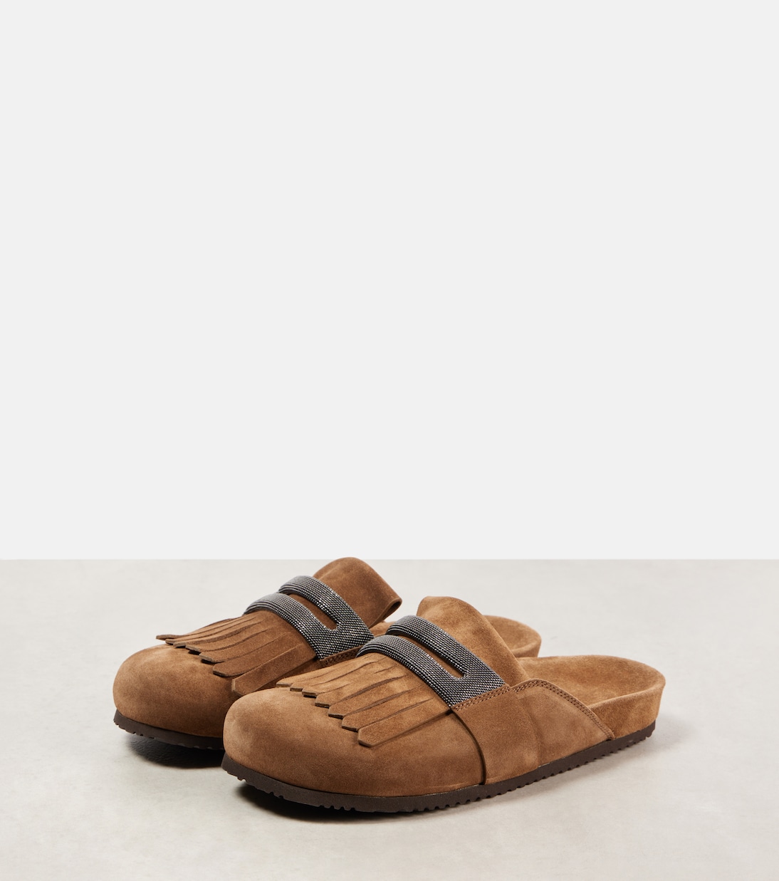 Scarpe basche in suede con frange firmate Brunello Cucinelli per stile giovane