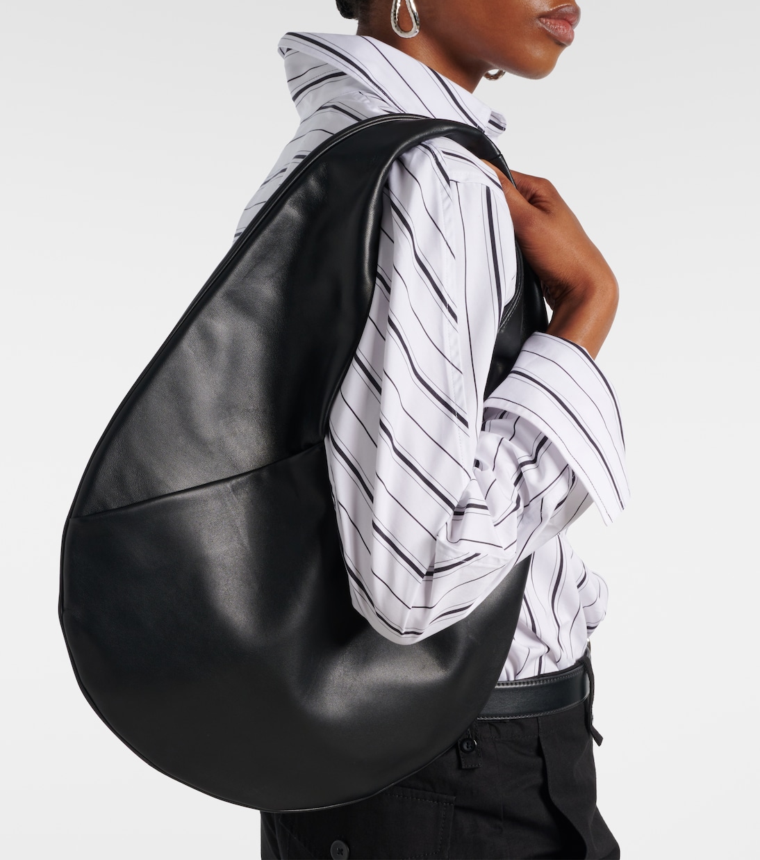 Schultertasche Ora aus Leder | Aesther Ekme