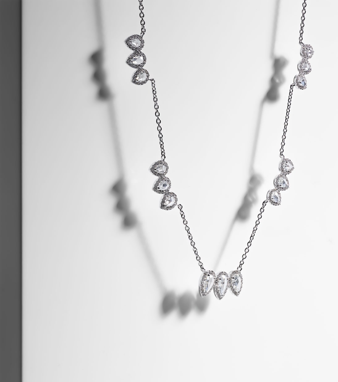 Collana Kanika in oro bianco 18kt con diamanti | Kamyen