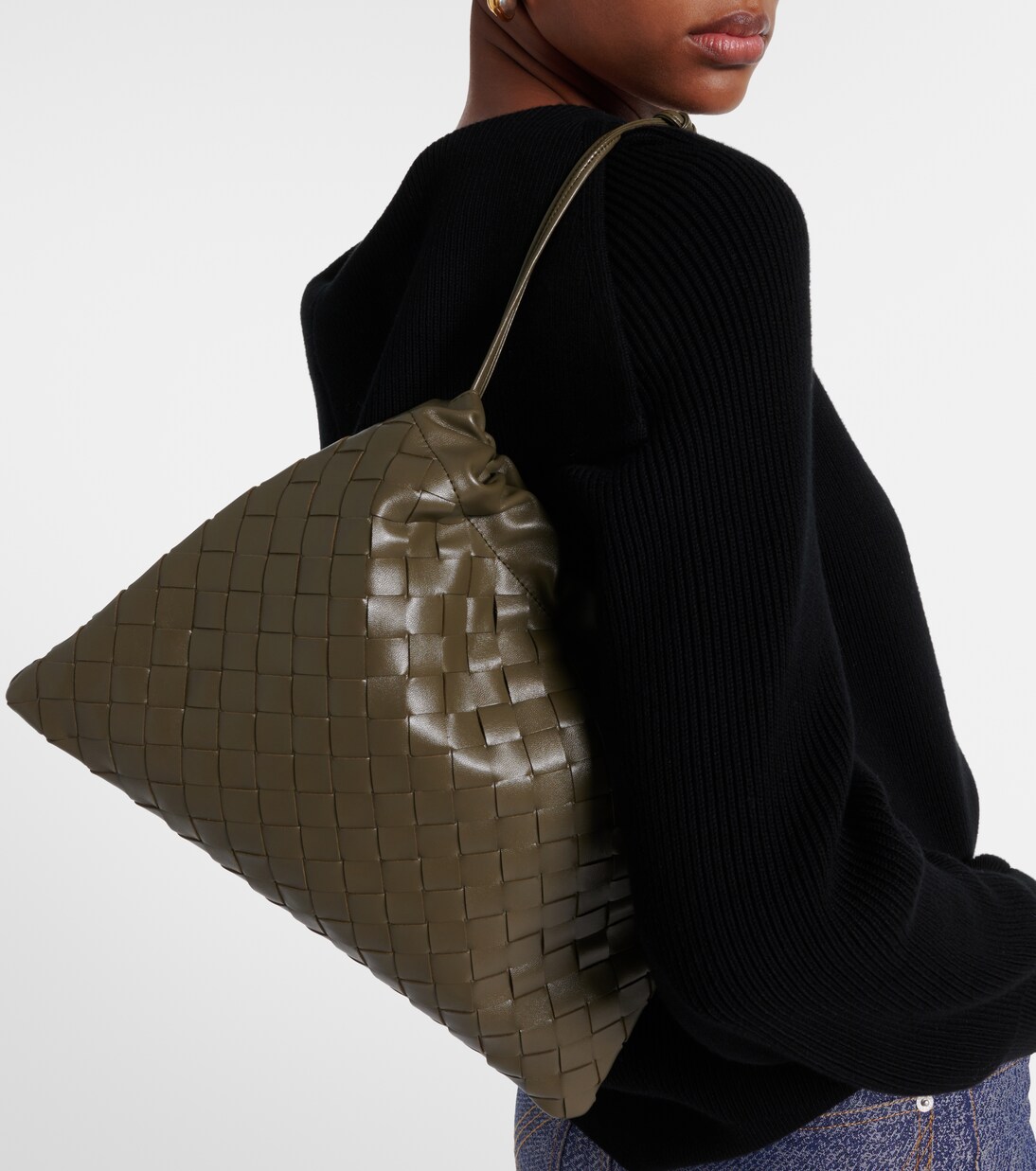 Dustbag Intrecciato Small leather clutch | Bottega Veneta