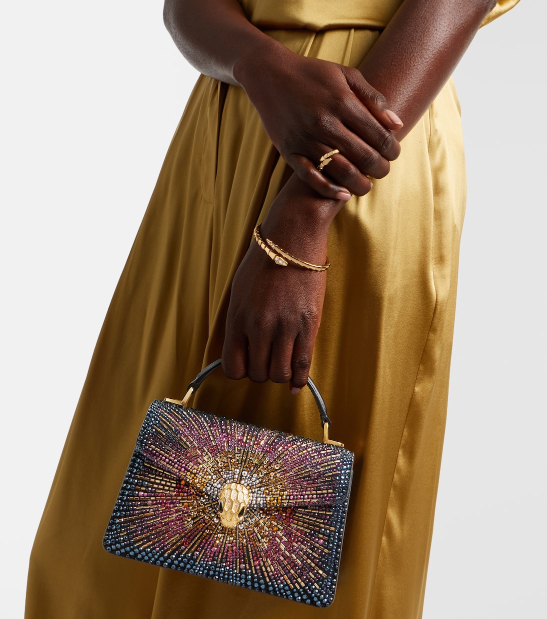 Serpenti Forever迷你皮革手提包 | Bvlgari