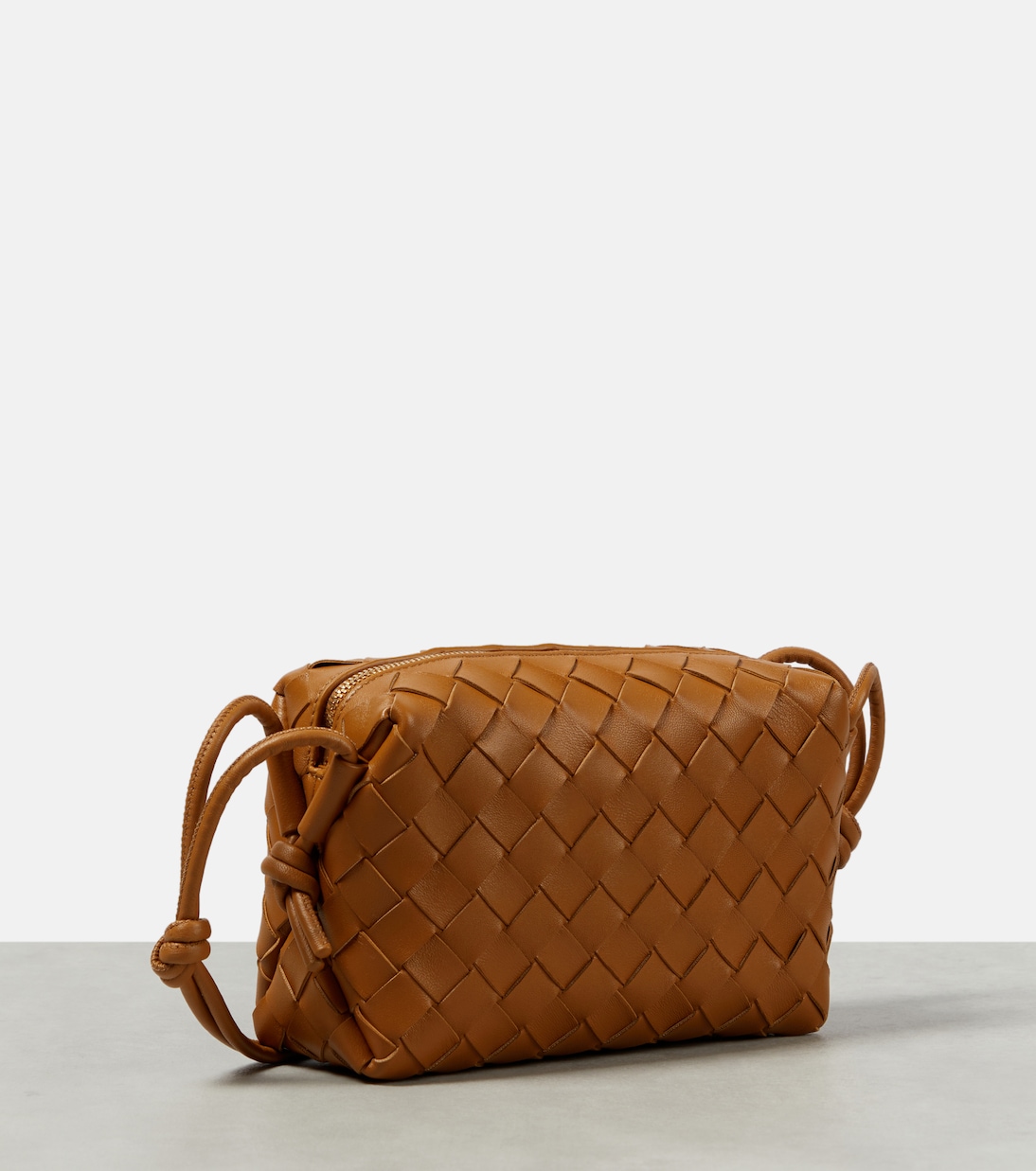 Borsa Loop Mini Camera Bag in pelle | Bottega Veneta