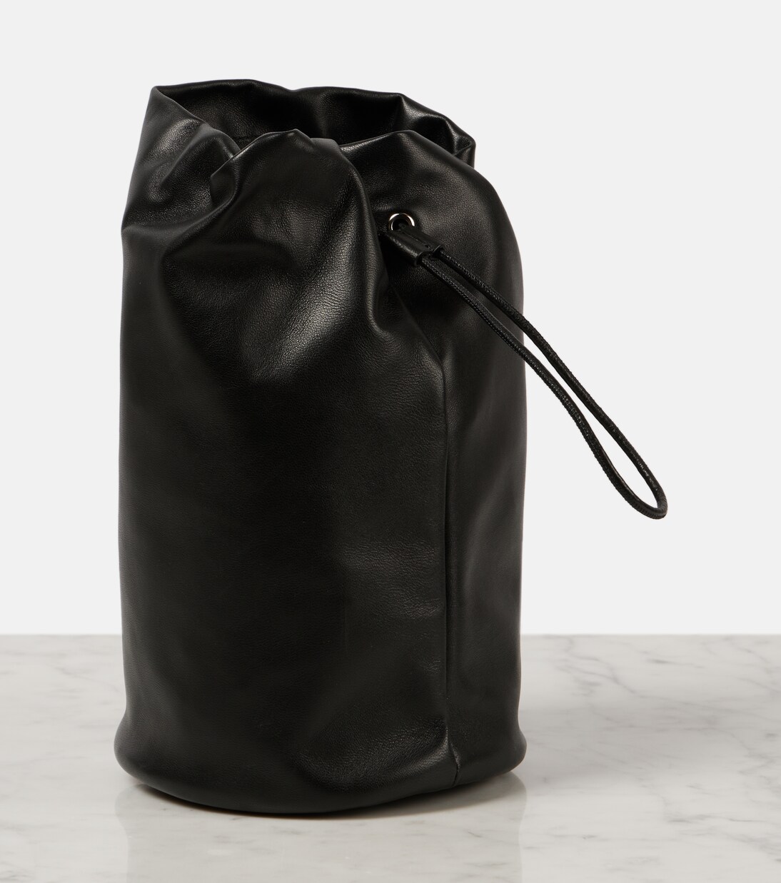 THE ROW | ザ ロウ（ザ ロー)｜SPORTY POUCH/ダークブラウン の通販｜ELLESHOP・(エル・ショップ)