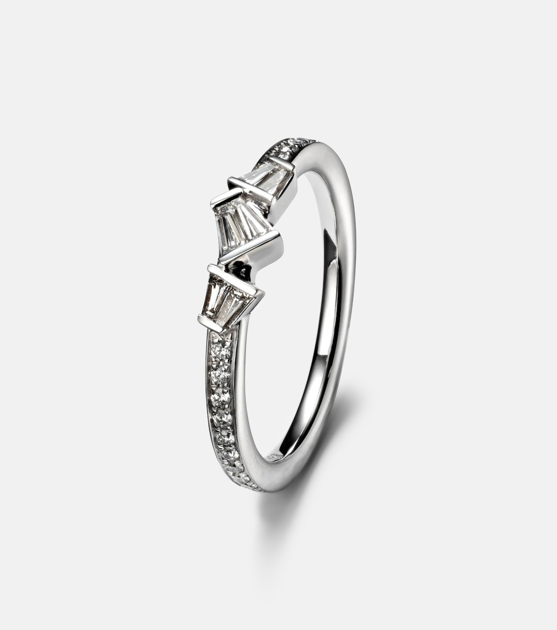Anillo de oro blanco de 18 ct con diamantes | Bucherer Fine Jewellery