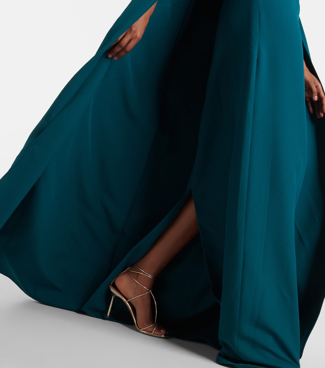 Verzierte Robe Mattia | Safiyaa