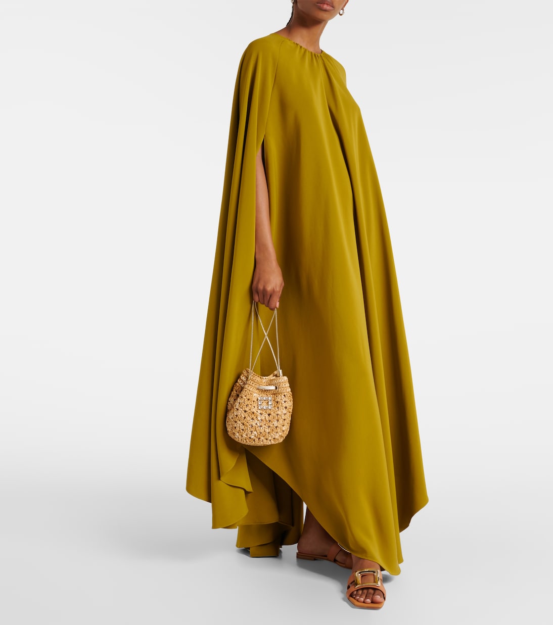 Tres Vivier raffia-effect bucket bag | Roger Vivier