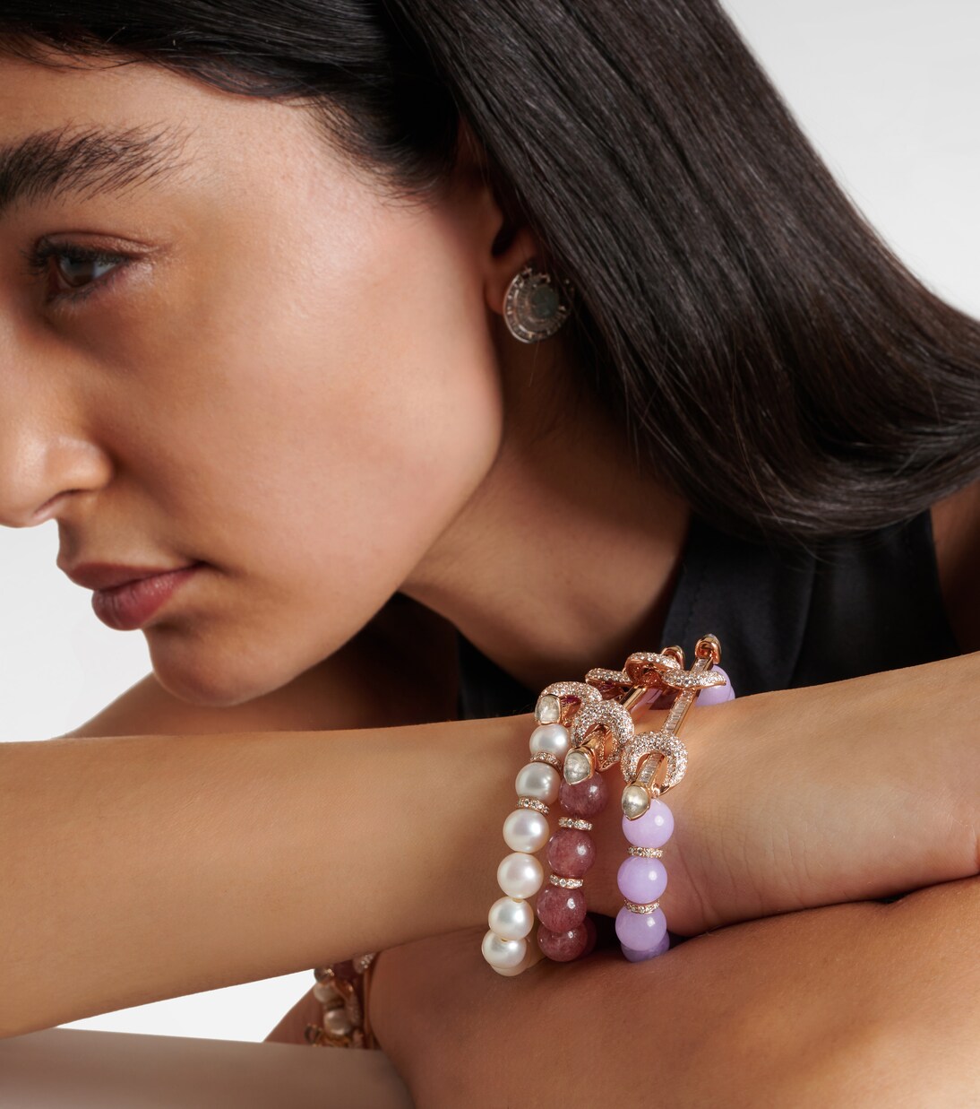 Bracciale in oro rosa 18kt ANANYA Chakra con diamanti e quarzo per stile giovane e raffinato