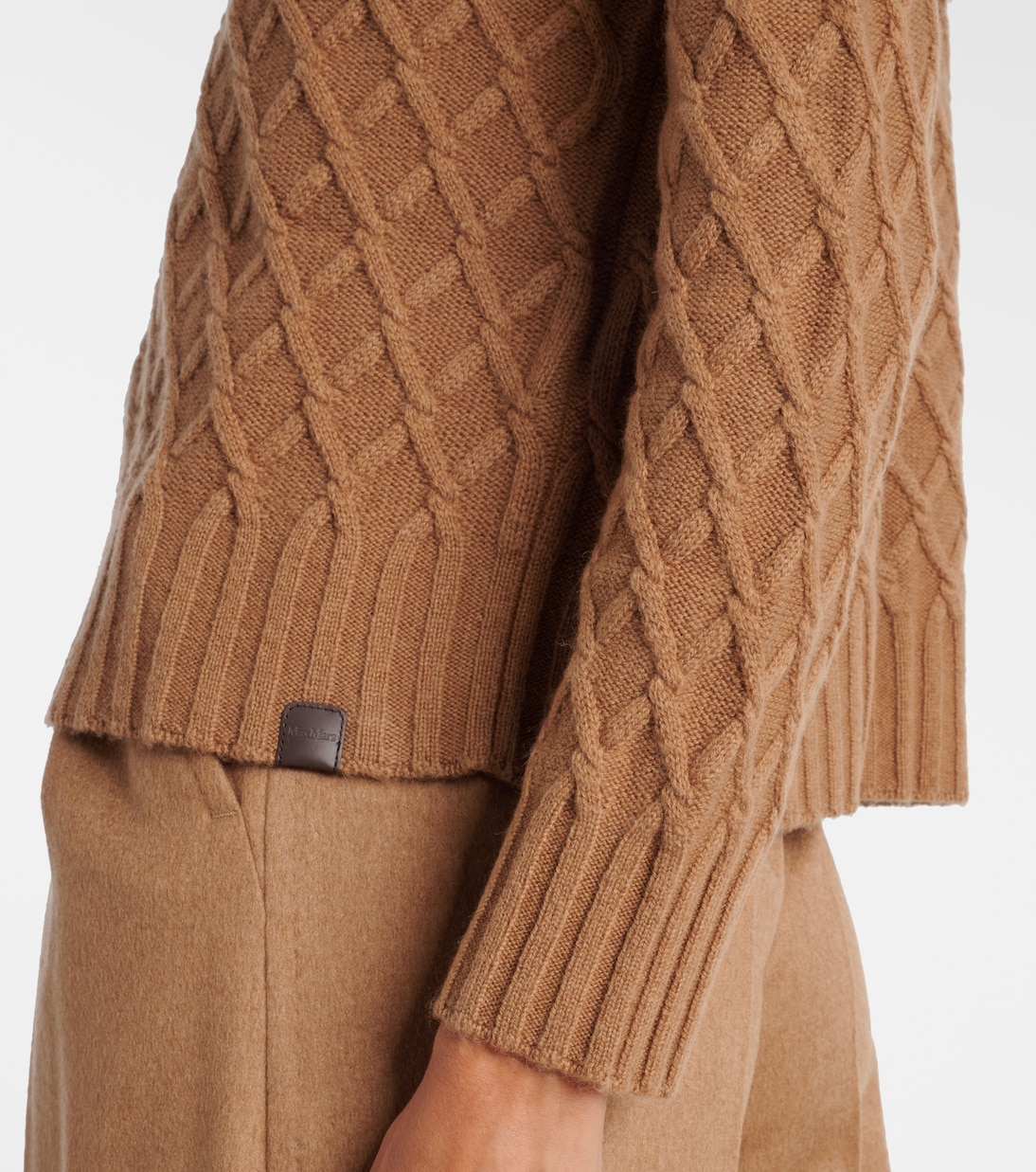 بلوفر من وبر الجمل بياقة عالية  | Max Mara