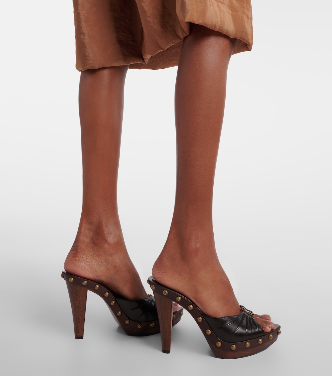 Mules Babylone 90 de piel con tachuelas | Saint Laurent