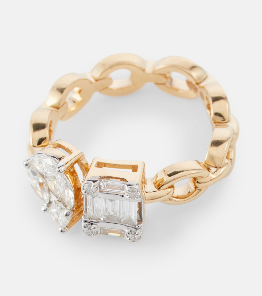 Anello NADINE AYSOY Catena Illusion in oro 18kt con diamanti bianchi per uno stile giovane e raffinato