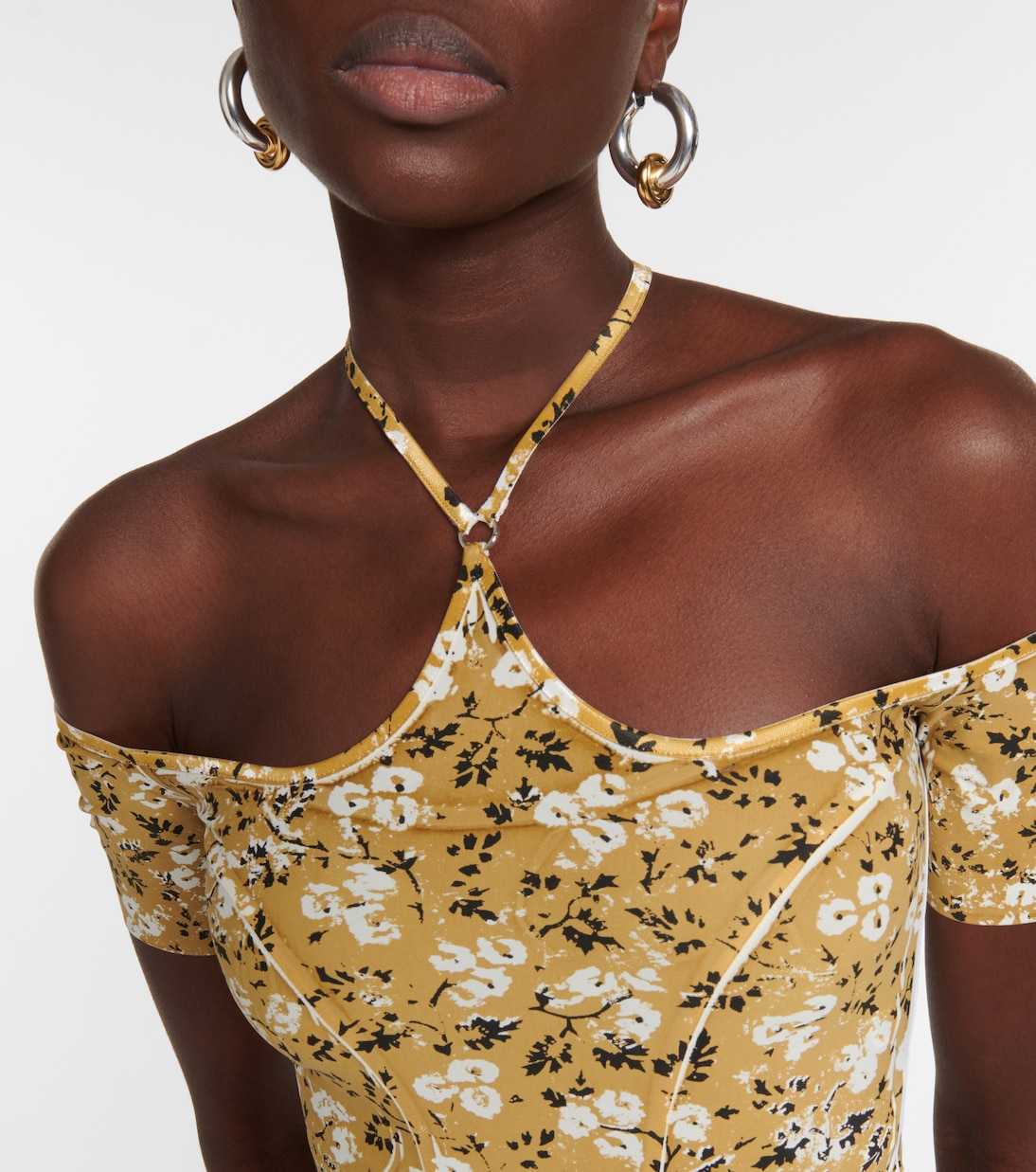 Body estampado con cuello halter | KNWLS